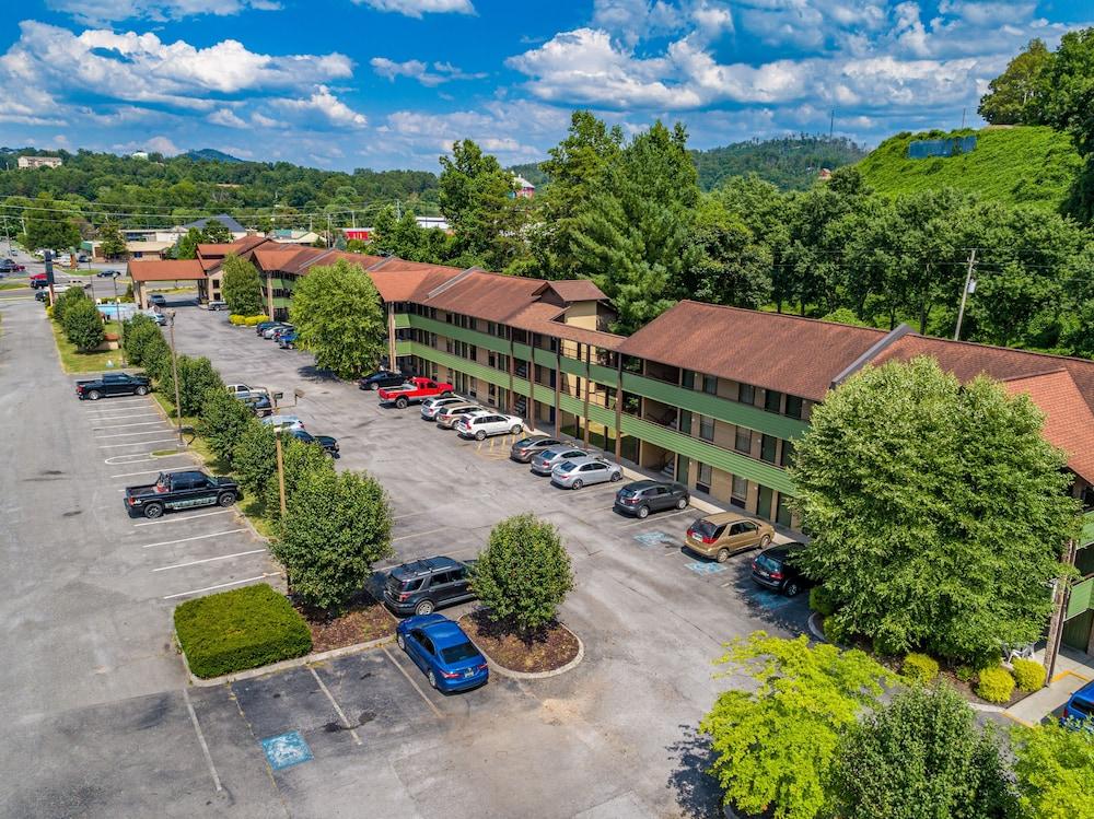 Days Inn By Wyndham Pigeon Forge South מראה חיצוני תמונה